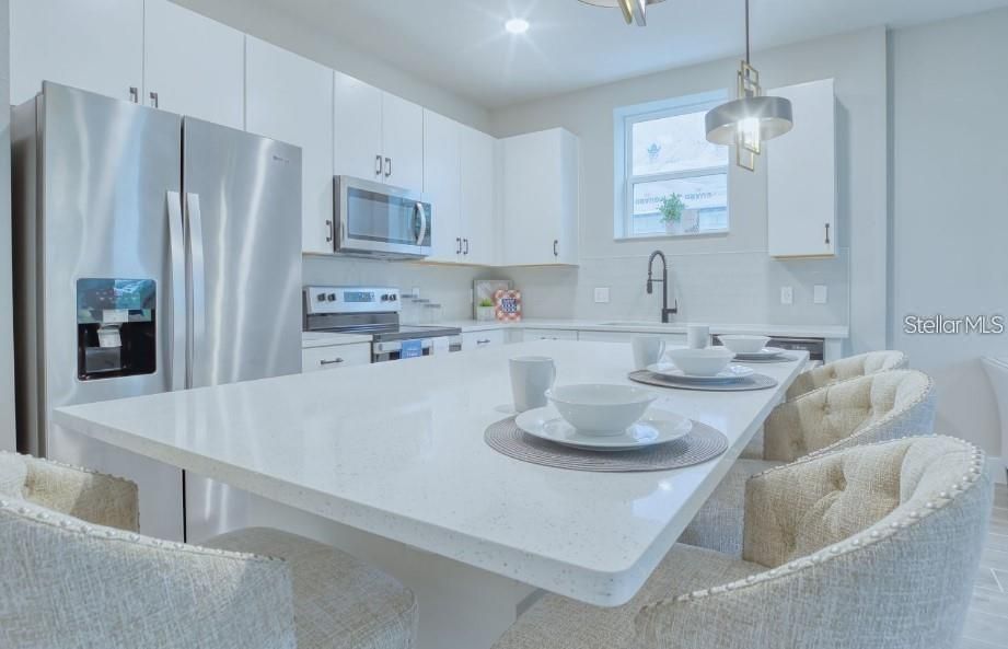 En Venta: $344,990 (3 camas, 2 baños, 1452 Pies cuadrados)