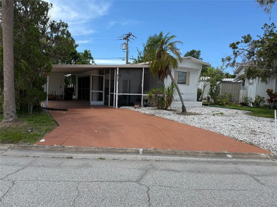 For Sale: $42,000 (1 beds, 1 baths, 450 Square Feet)