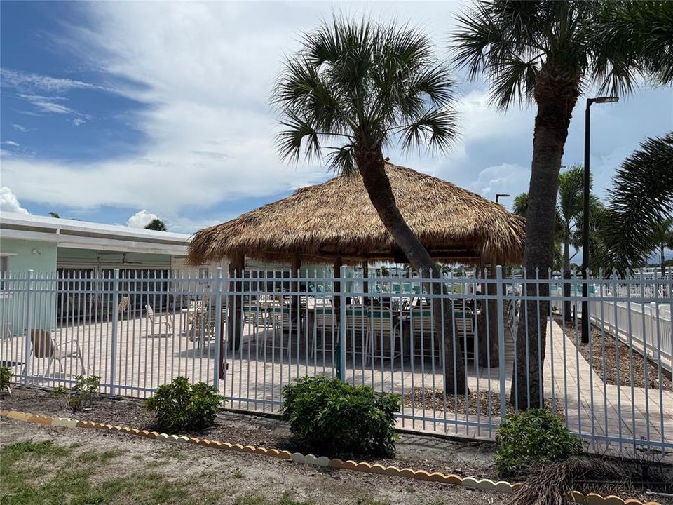 For Sale: $42,000 (1 beds, 1 baths, 450 Square Feet)