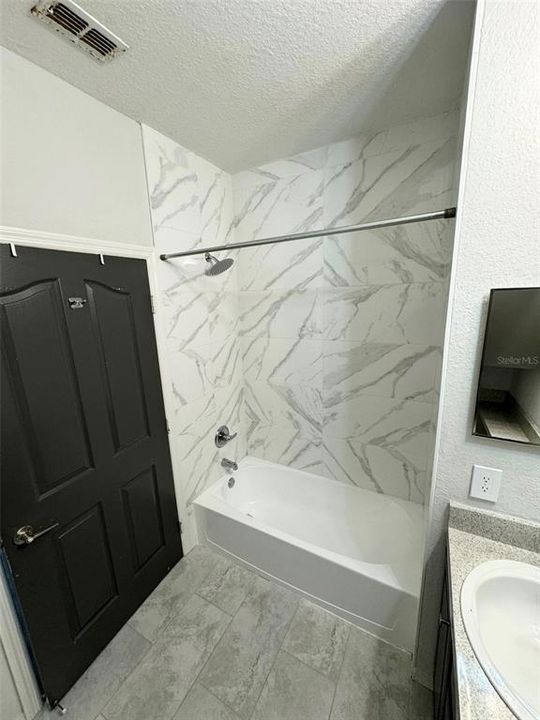 В аренду: $1,650 (2 спален, 2 ванн, 1009 Квадратных фут)