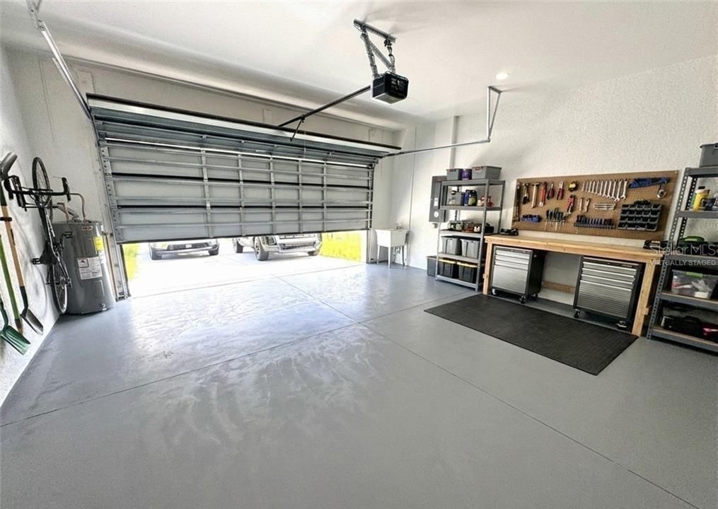 En Venta: $398,000 (4 camas, 3 baños, 1904 Pies cuadrados)
