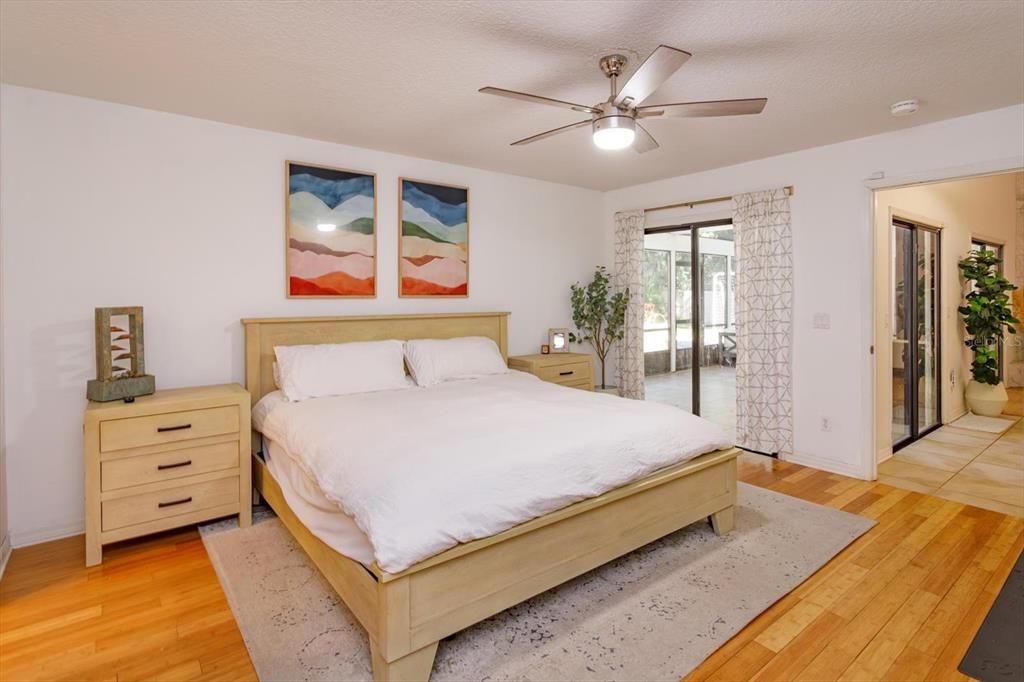 For Sale: $579,000 (3 beds, 2 baths, 1938 Square Feet)