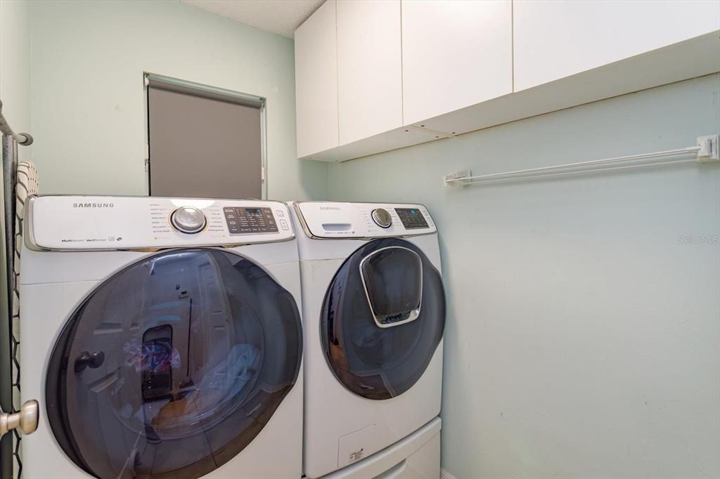 For Sale: $579,000 (3 beds, 2 baths, 1938 Square Feet)