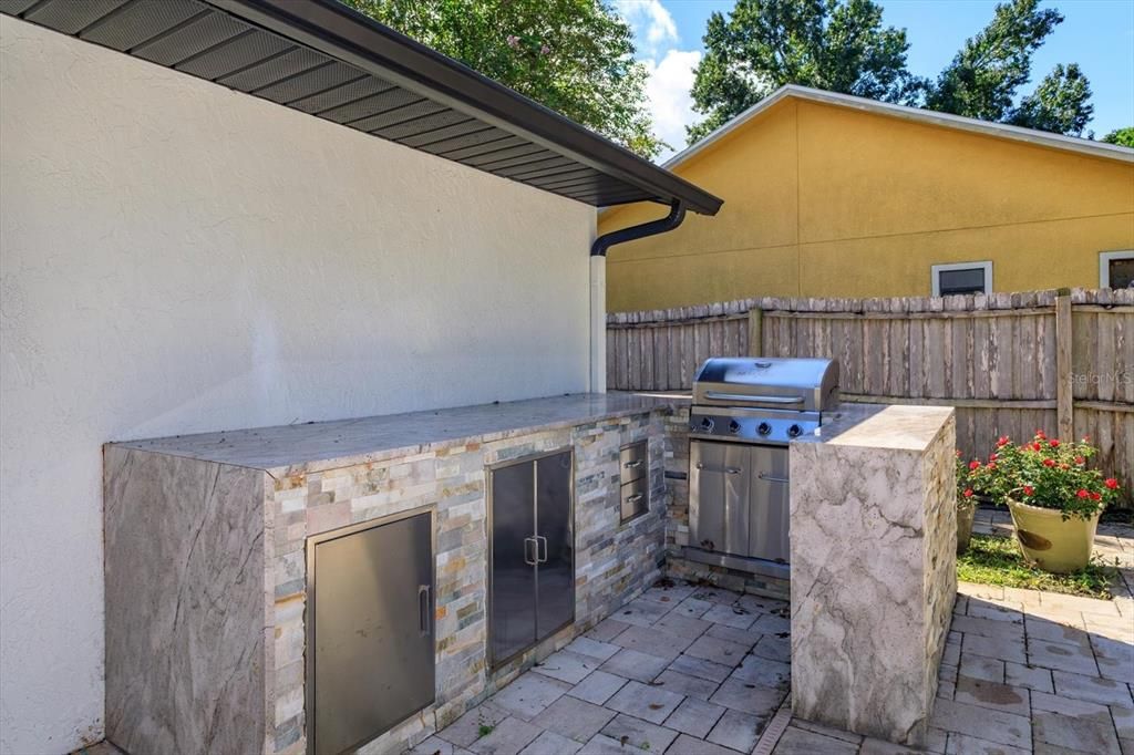 For Sale: $579,000 (3 beds, 2 baths, 1938 Square Feet)