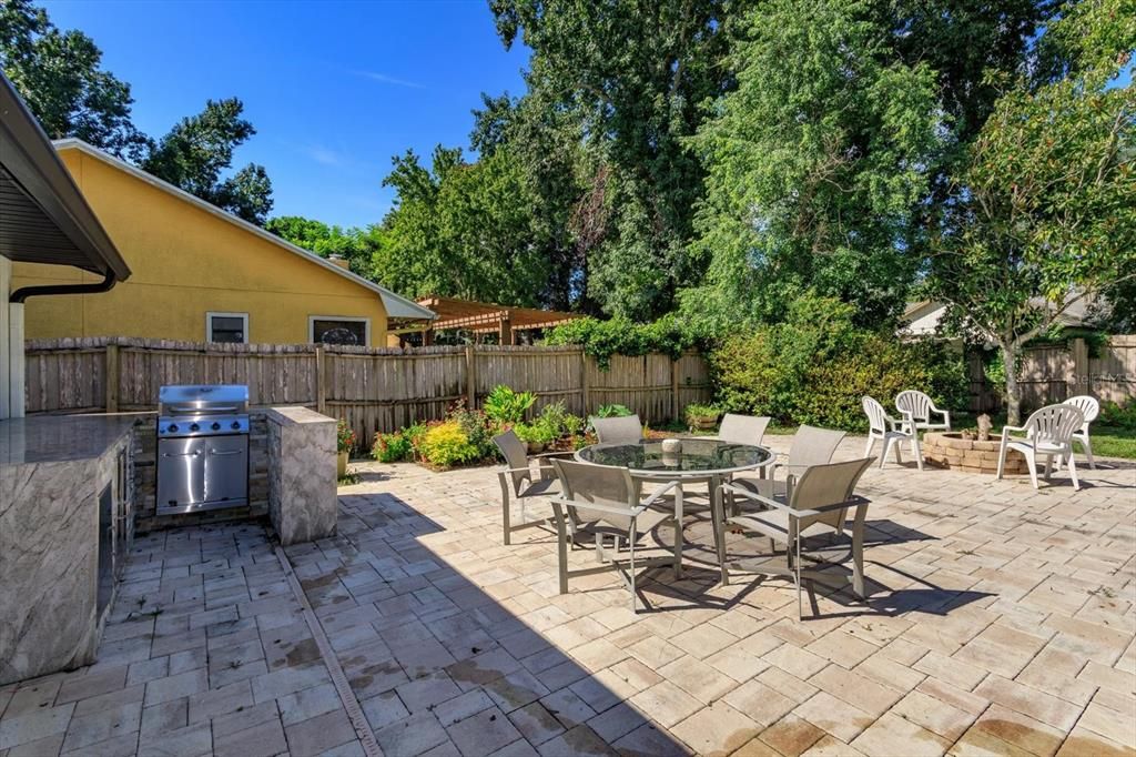 For Sale: $579,000 (3 beds, 2 baths, 1938 Square Feet)
