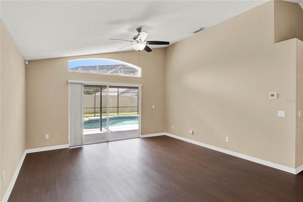 For Sale: $489,000 (4 beds, 2 baths, 2168 Square Feet)