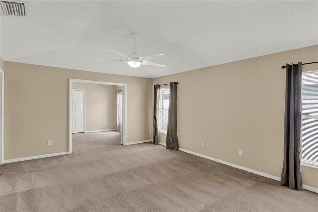 For Sale: $489,000 (4 beds, 2 baths, 2168 Square Feet)
