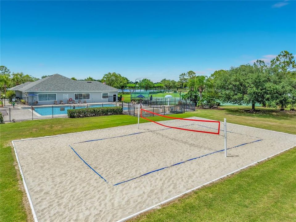 Activo con contrato: $675,000 (5 camas, 3 baños, 2761 Pies cuadrados)