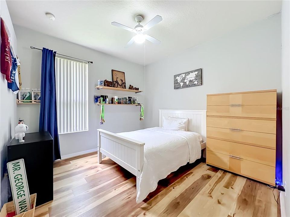 Activo con contrato: $675,000 (5 camas, 3 baños, 2761 Pies cuadrados)