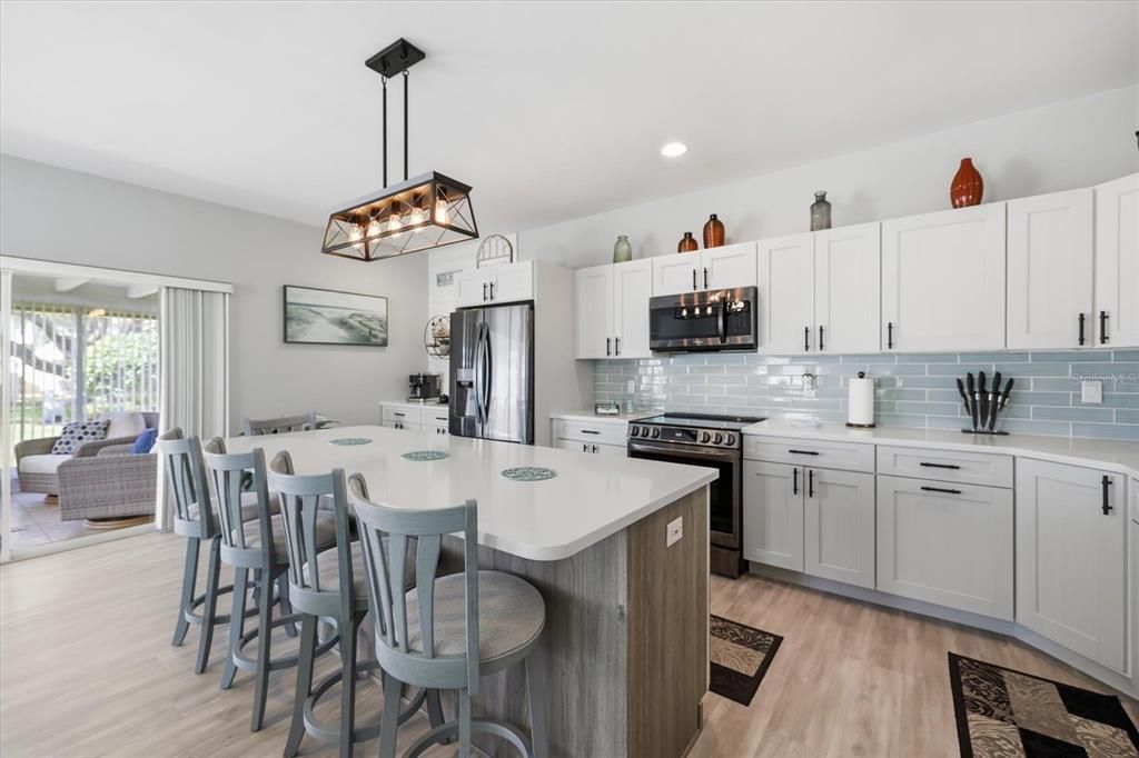 For Sale: $279,000 (2 beds, 2 baths, 1155 Square Feet)