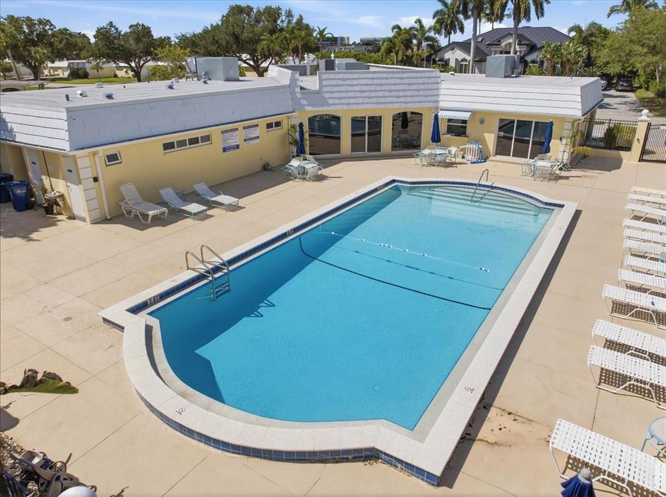 For Sale: $279,000 (2 beds, 2 baths, 1155 Square Feet)