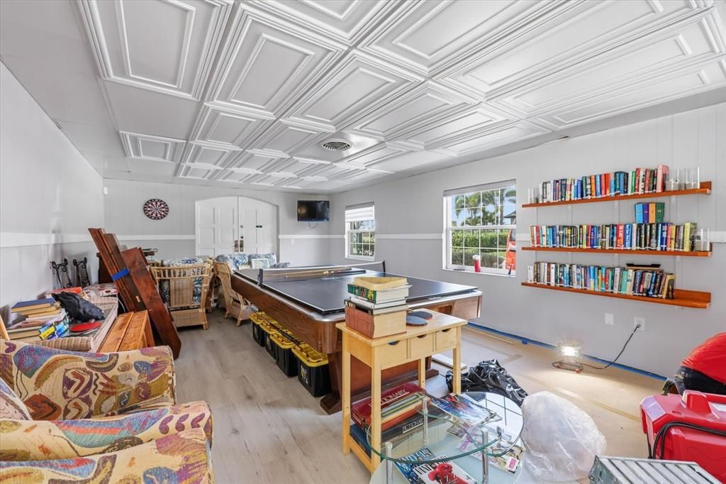 For Sale: $279,000 (2 beds, 2 baths, 1155 Square Feet)