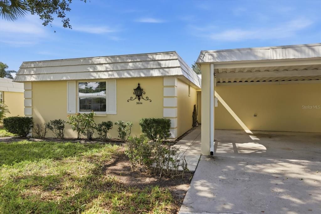 For Sale: $279,000 (2 beds, 2 baths, 1155 Square Feet)