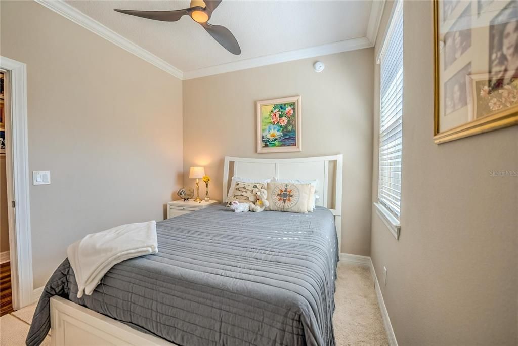 For Sale: $295,592 (2 beds, 2 baths, 1433 Square Feet)