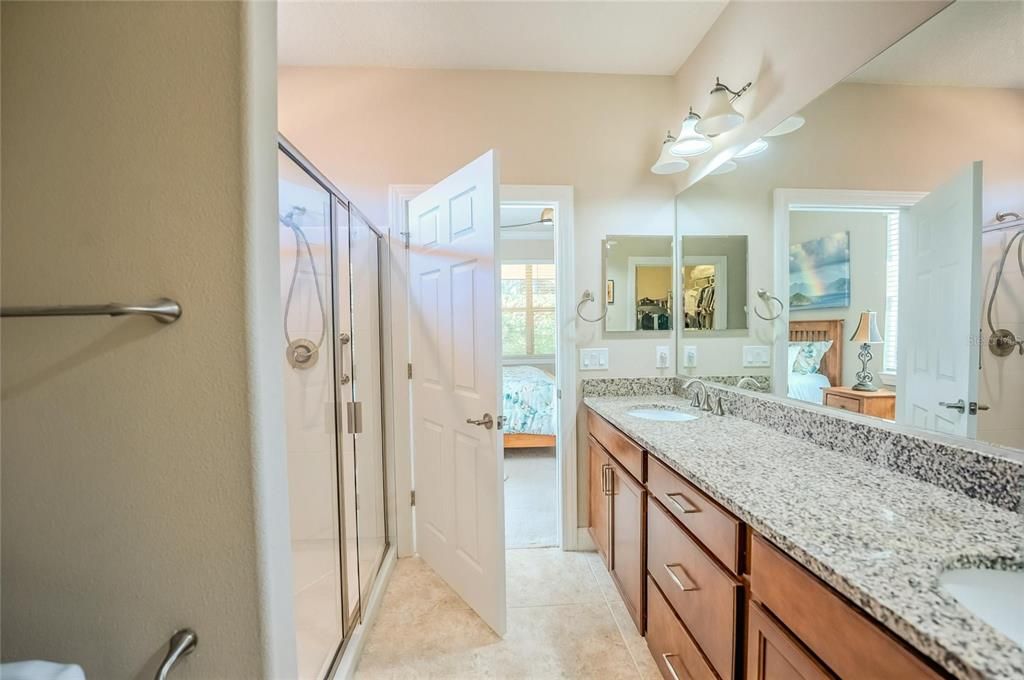 For Sale: $295,592 (2 beds, 2 baths, 1433 Square Feet)