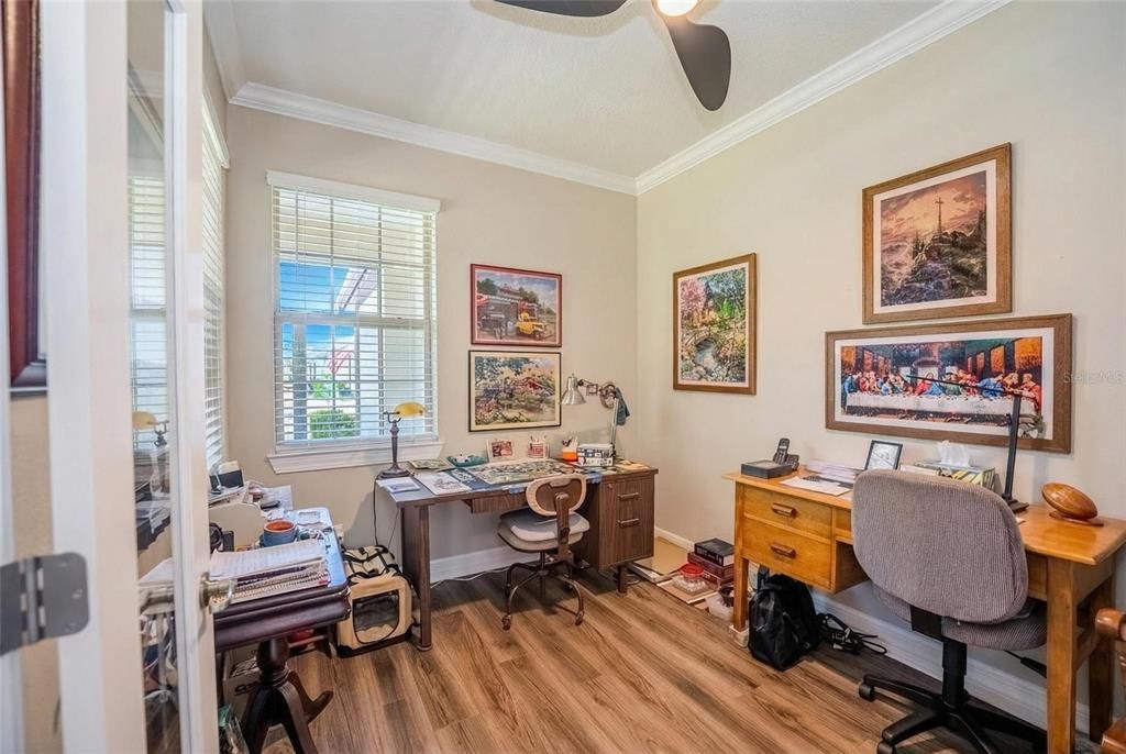 For Sale: $295,592 (2 beds, 2 baths, 1433 Square Feet)