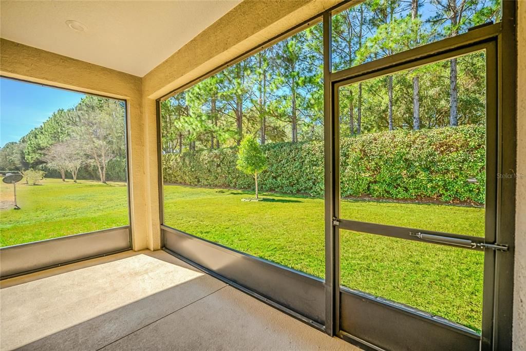 For Sale: $295,592 (2 beds, 2 baths, 1433 Square Feet)