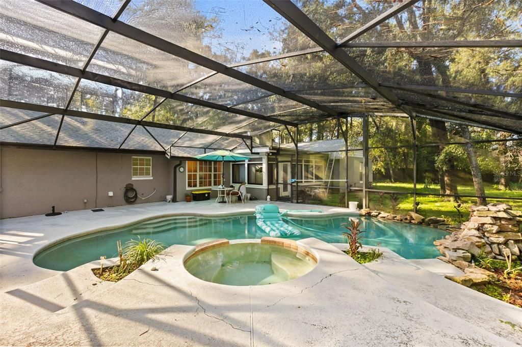 На продажу: $425,000 (4 спален, 2 ванн, 2219 Квадратных фут)