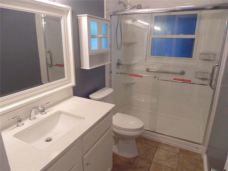 For Sale: $299,000 (2 beds, 2 baths, 1324 Square Feet)