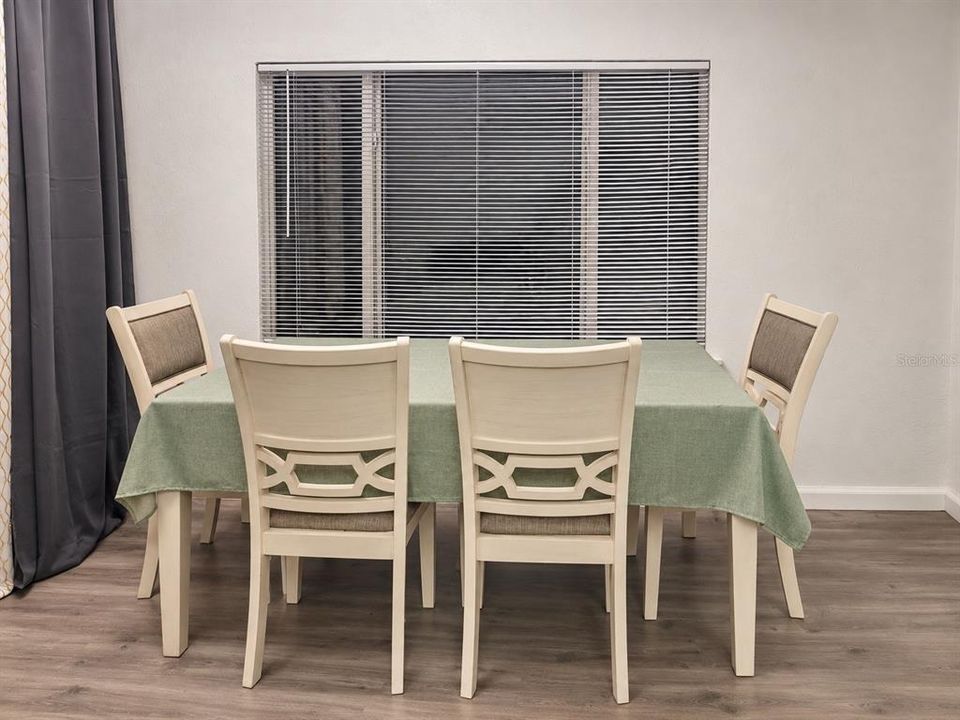 En Venta: $249,000 (3 camas, 2 baños, 1178 Pies cuadrados)