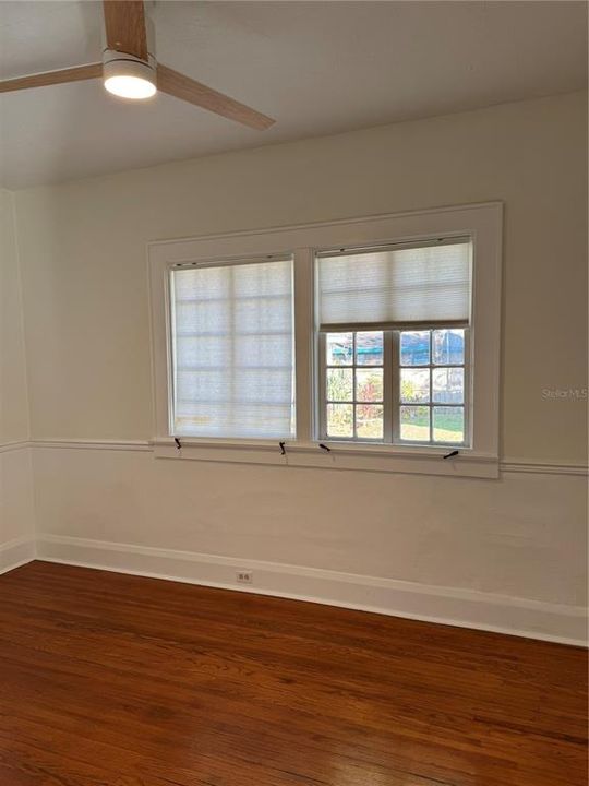 For Rent: $2,295 (2 beds, 1 baths, 1160 Square Feet)