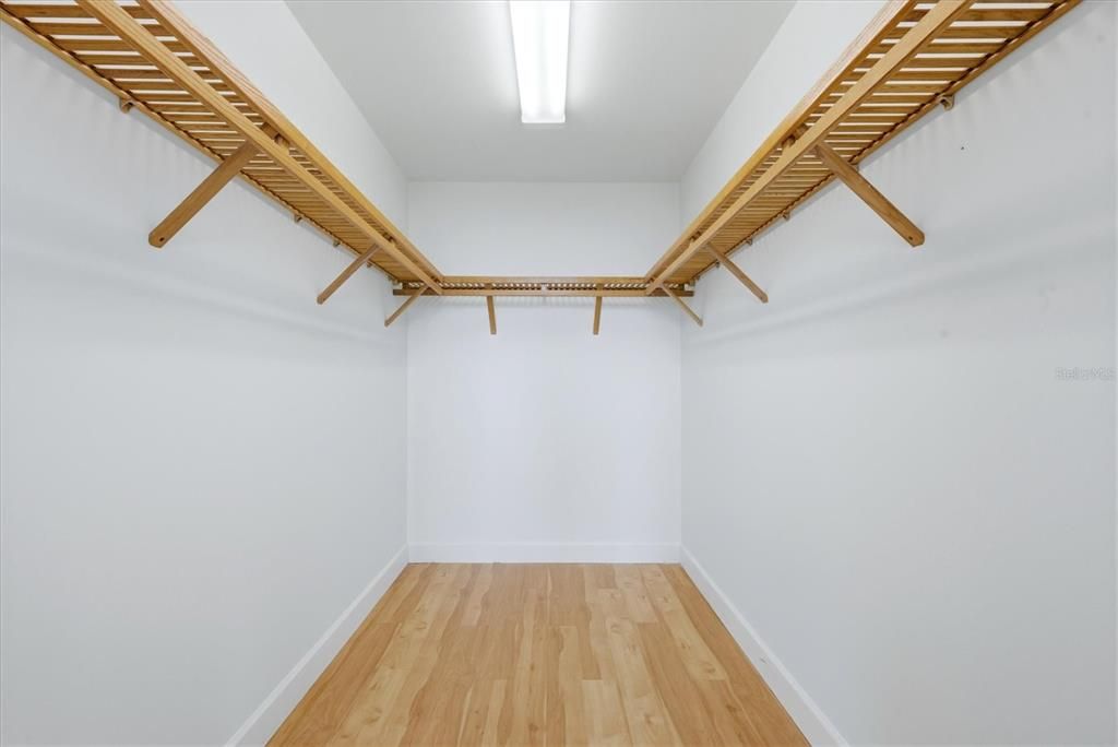 For Sale: $599,900 (2 beds, 2 baths, 1821 Square Feet)