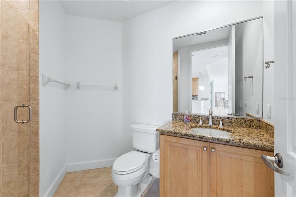 For Sale: $599,900 (2 beds, 2 baths, 1821 Square Feet)