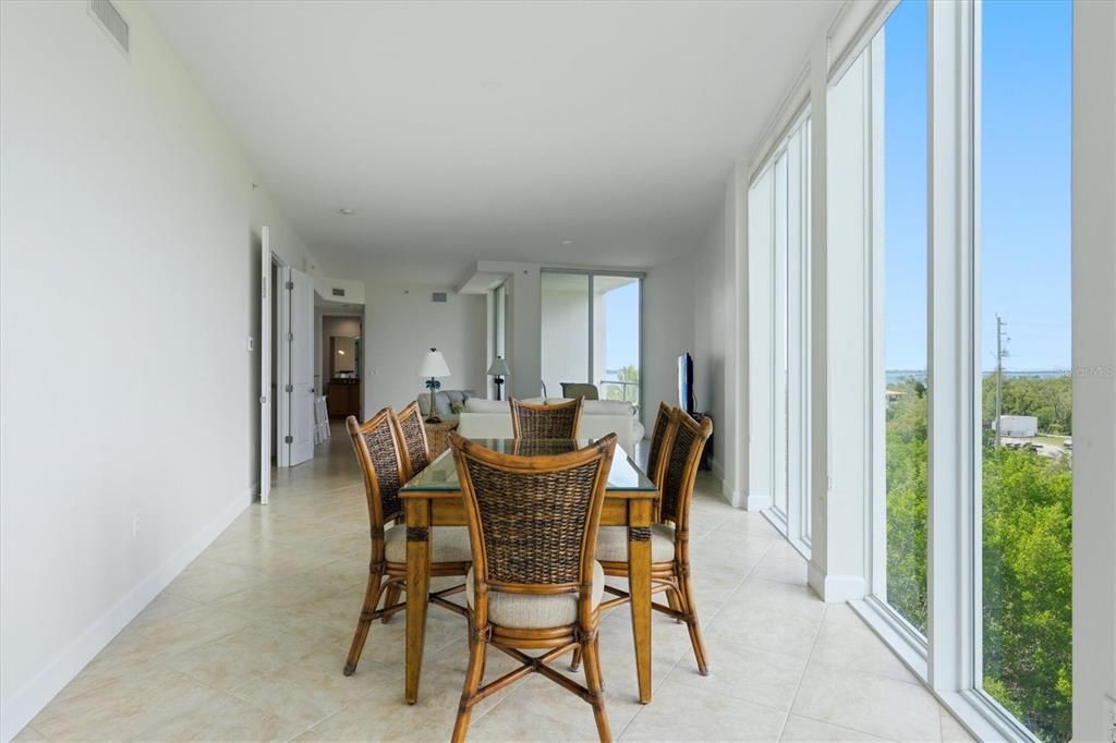 For Sale: $599,900 (2 beds, 2 baths, 1821 Square Feet)