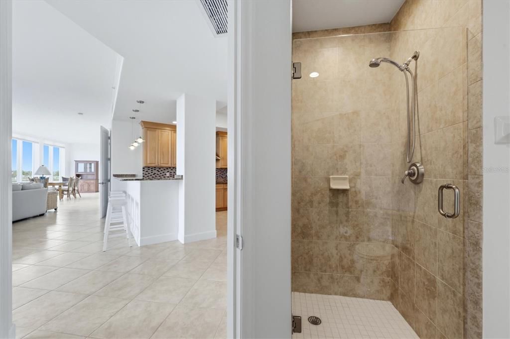 For Sale: $599,900 (2 beds, 2 baths, 1821 Square Feet)