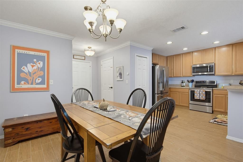 For Sale: $267,000 (3 beds, 2 baths, 1496 Square Feet)