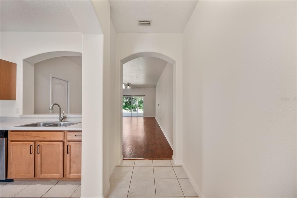 For Sale: $225,000 (3 beds, 2 baths, 1713 Square Feet)