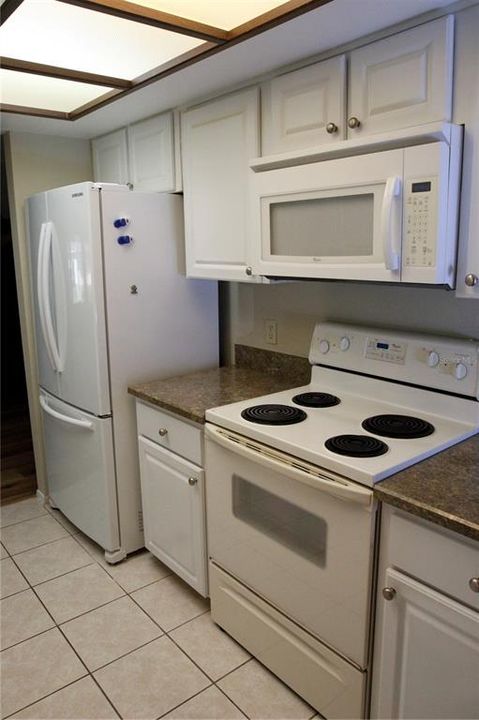 На продажу: $239,900 (3 спален, 2 ванн, 1470 Квадратных фут)