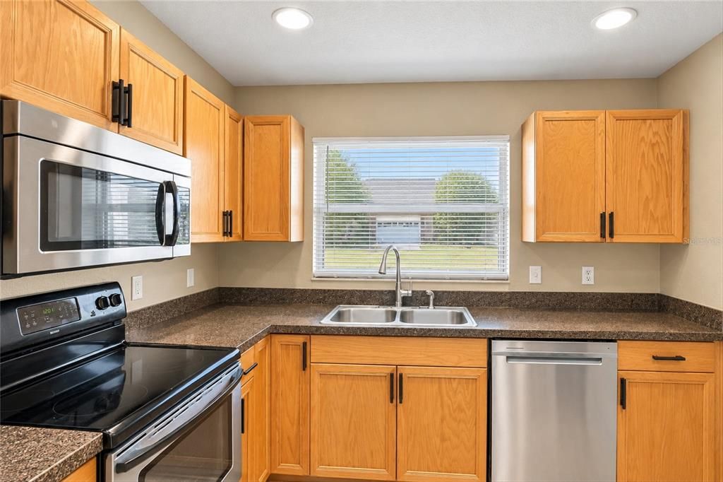 For Sale: $450,000 (4 beds, 0 baths, 2342 Square Feet)