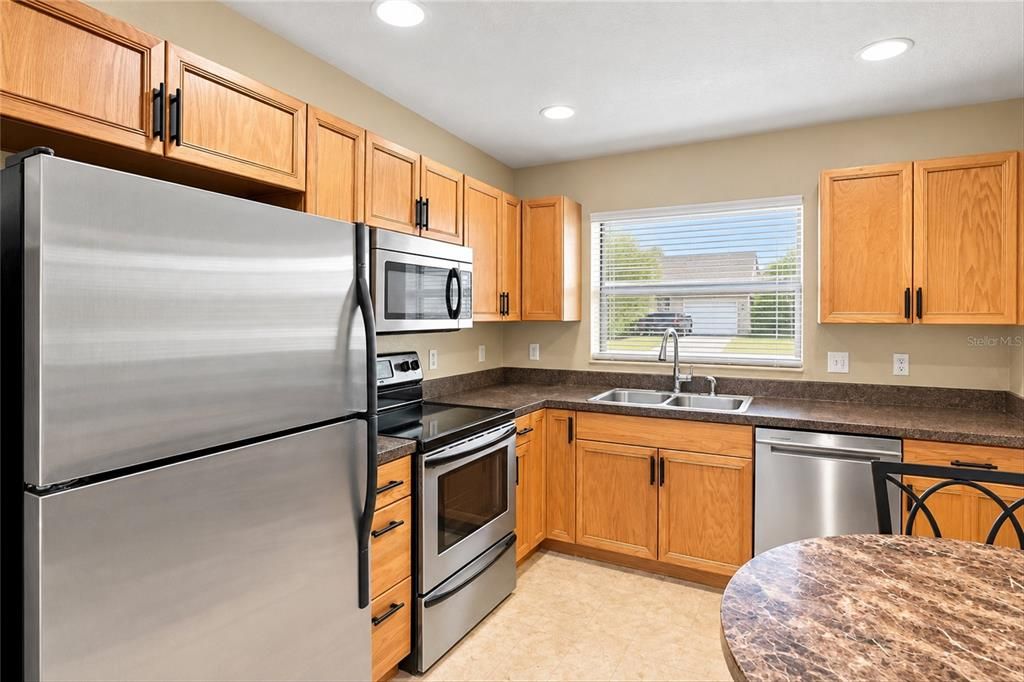 For Sale: $450,000 (4 beds, 0 baths, 2342 Square Feet)