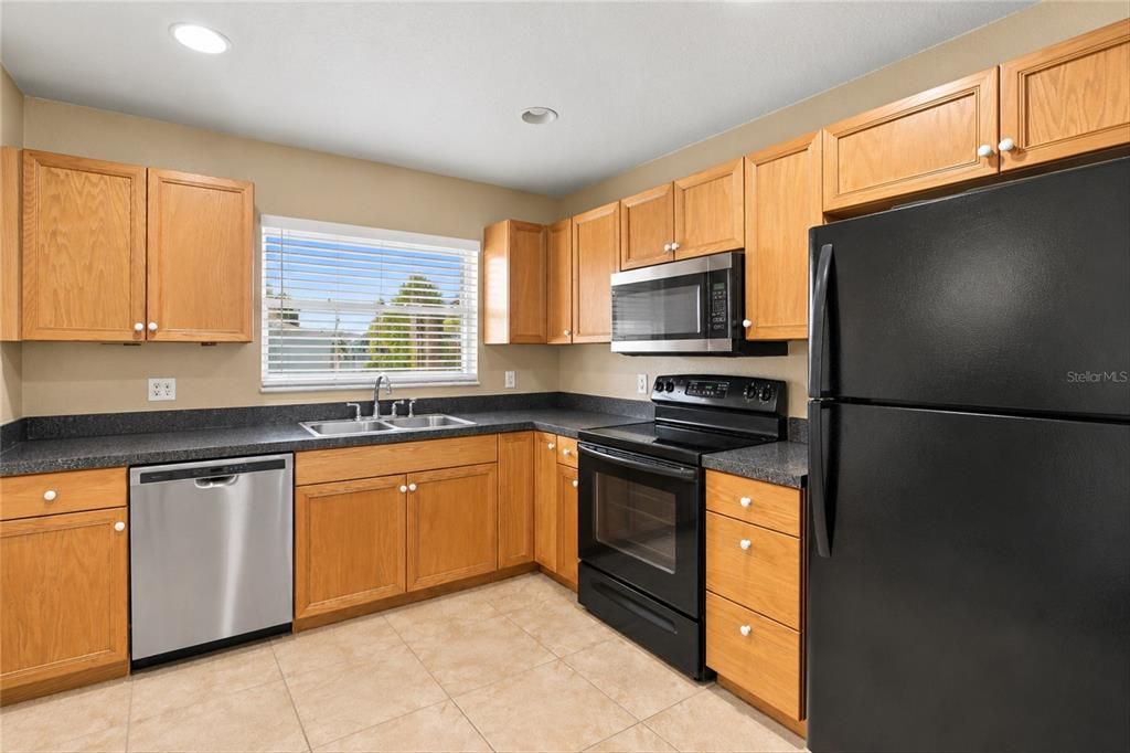 For Sale: $450,000 (4 beds, 0 baths, 2342 Square Feet)