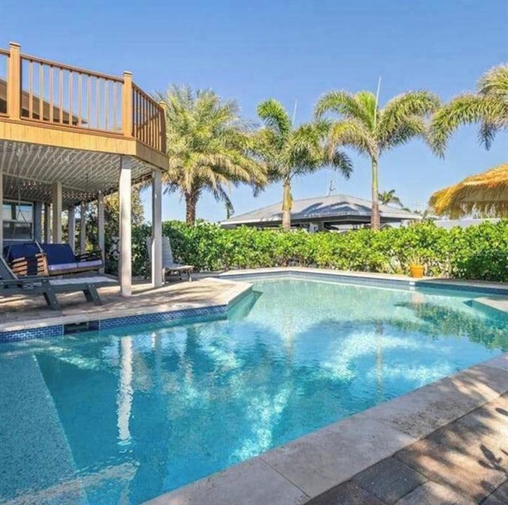 En Venta: $1,249,000 (4 camas, 3 baños, 2950 Pies cuadrados)