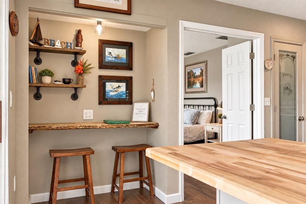 For Sale: $485,000 (5 beds, 2 baths, 1624 Square Feet)