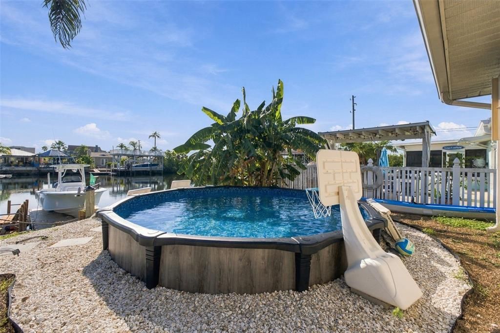 For Sale: $485,000 (5 beds, 2 baths, 1624 Square Feet)