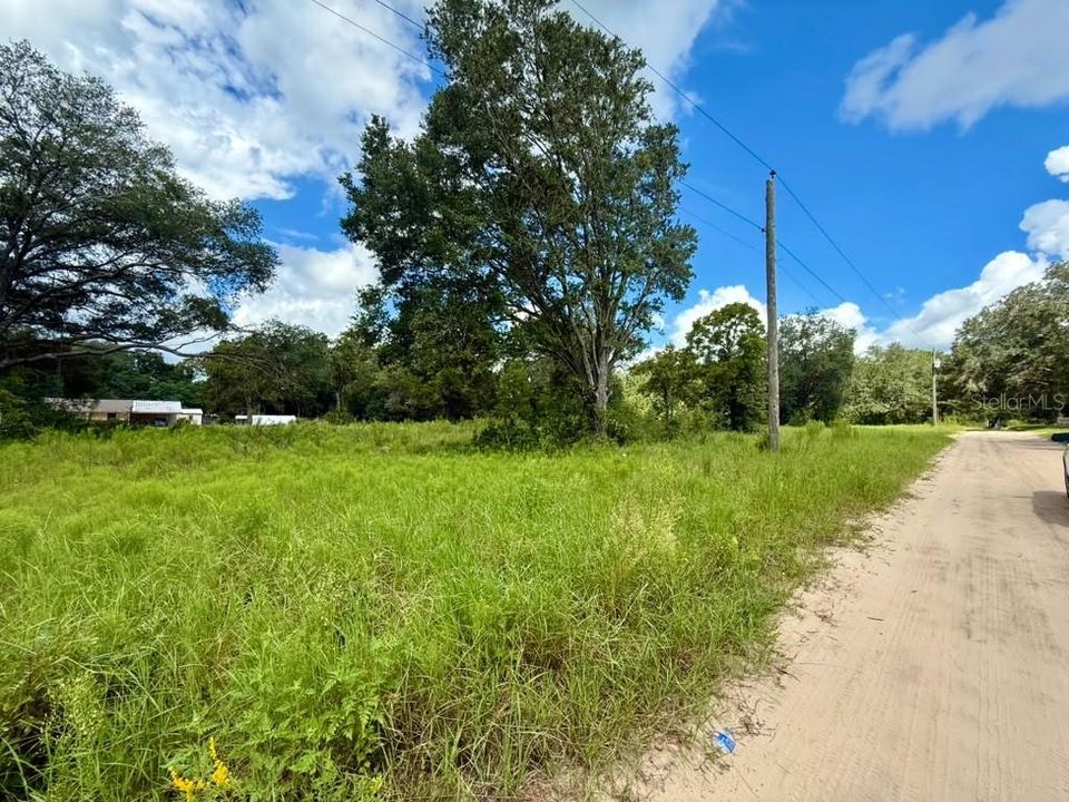 待售: $24,900 (0.17 acres)