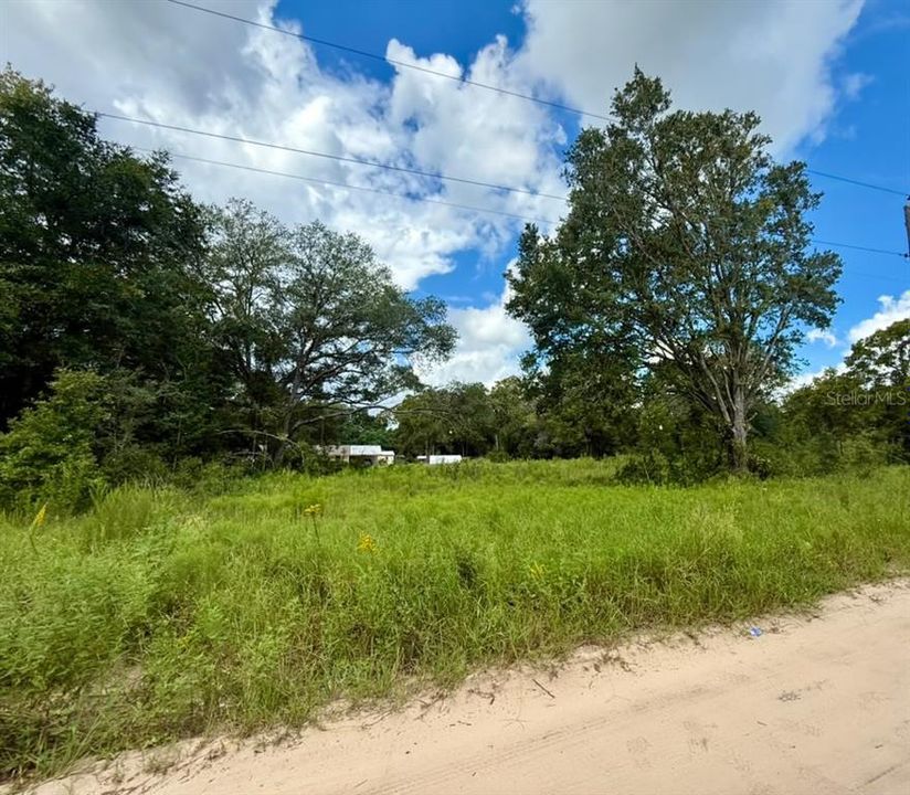 待售: $24,900 (0.17 acres)