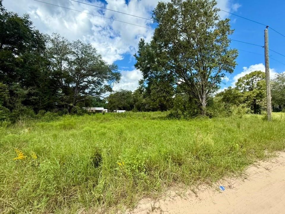待售: $24,900 (0.17 acres)