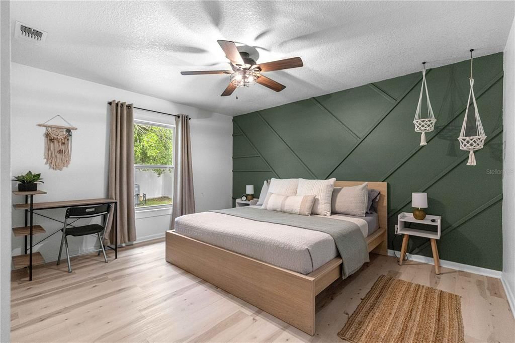 For Rent: $3,000 (2 beds, 1 baths, 980 Square Feet)