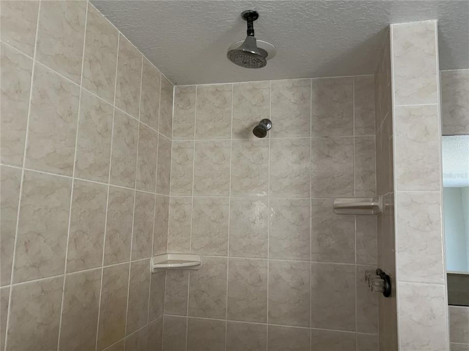 На продажу: $249,900 (3 спален, 2 ванн, 1210 Квадратных фут)