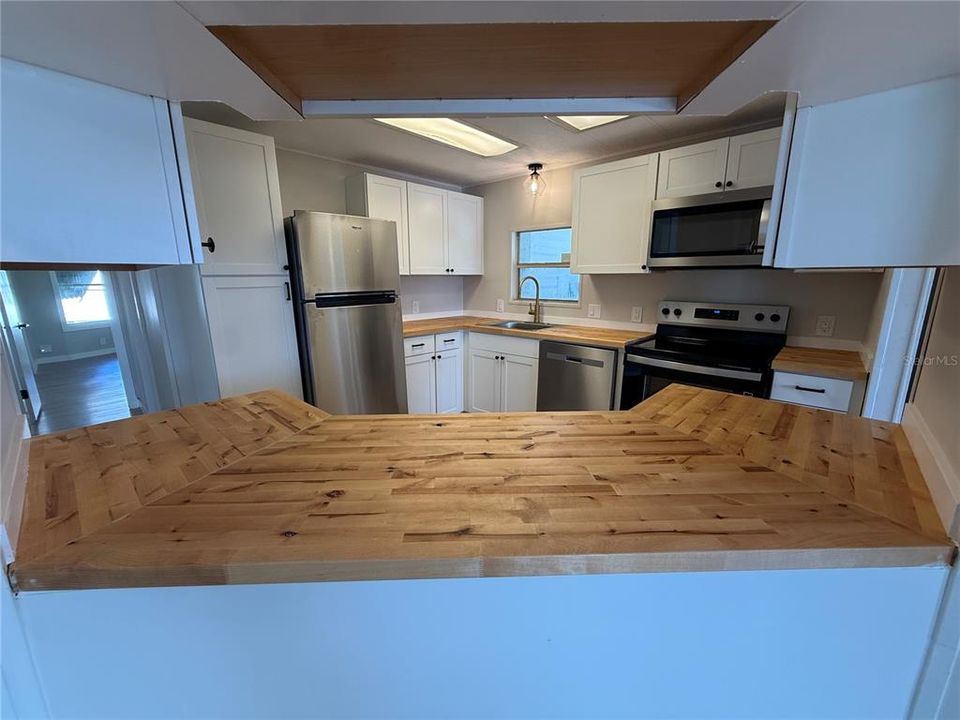 For Sale: $189,000 (2 beds, 2 baths, 1056 Square Feet)