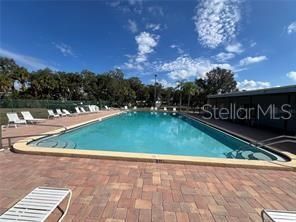 For Sale: $189,000 (2 beds, 2 baths, 1056 Square Feet)