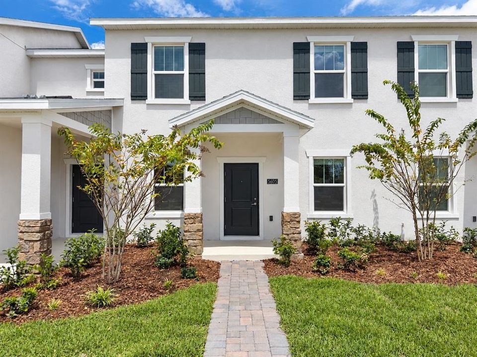 For Rent: $2,500 (3 beds, 2 baths, 1615 Square Feet)