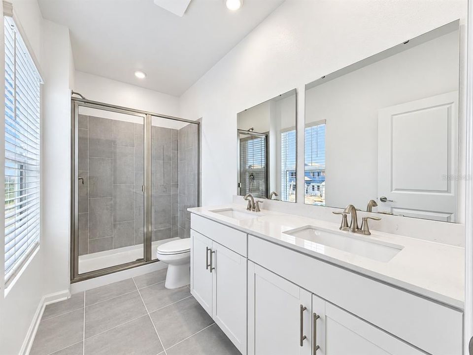 For Rent: $2,500 (3 beds, 2 baths, 1615 Square Feet)