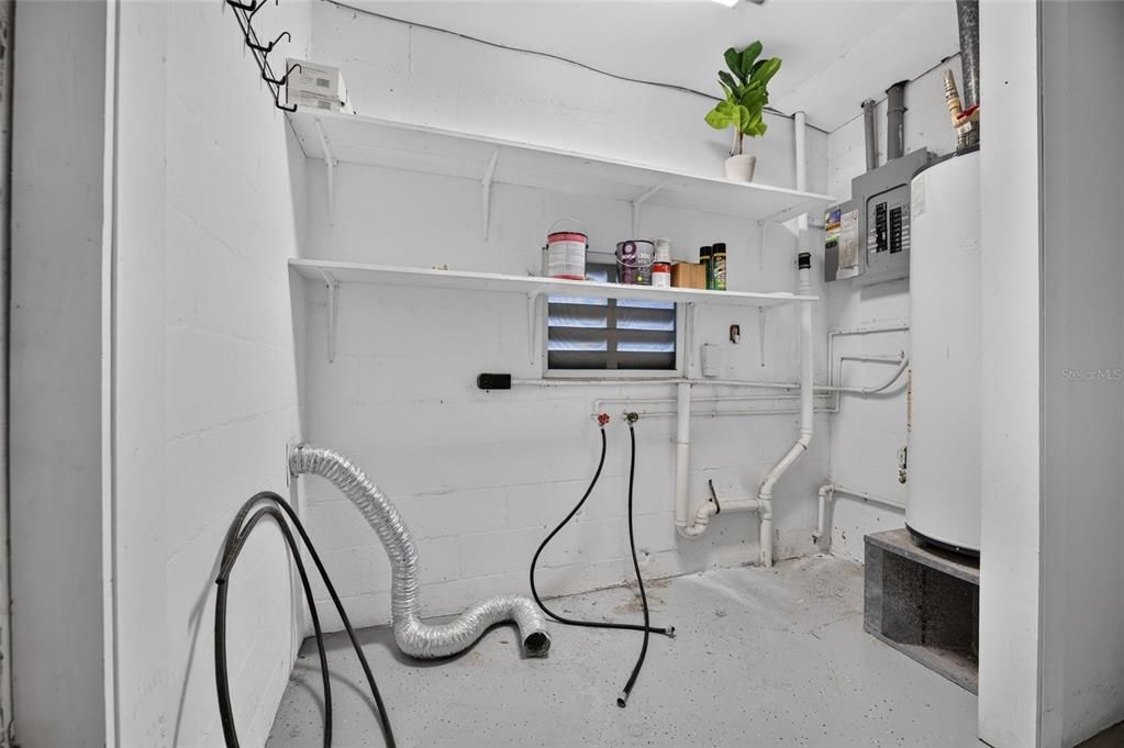 На продажу: $475,000 (3 спален, 2 ванн, 1215 Квадратных фут)