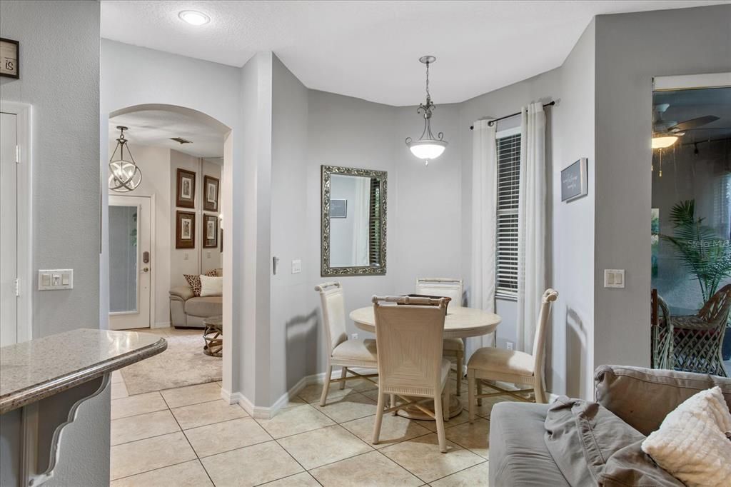 En Venta: $359,000 (3 camas, 2 baños, 1914 Pies cuadrados)