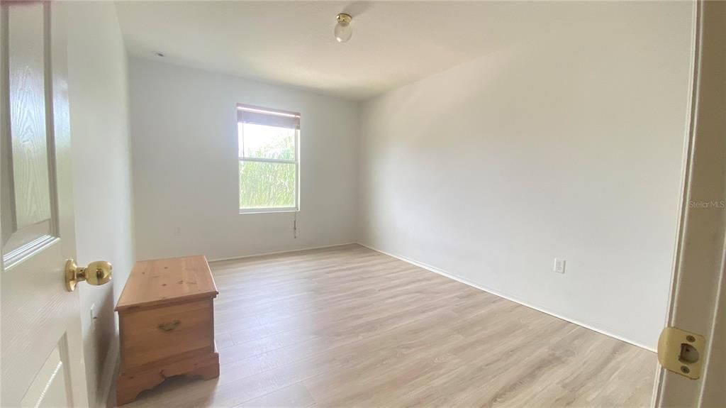 For Sale: $424,900 (4 beds, 2 baths, 2592 Square Feet)